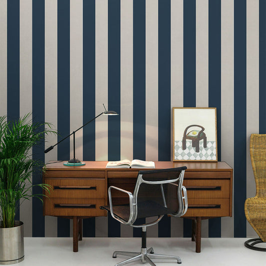 はがせる壁紙 のりなしタイプ ロンドンストライプW2 (49cm×3mサイズ) NKH-LS205 ネイビー