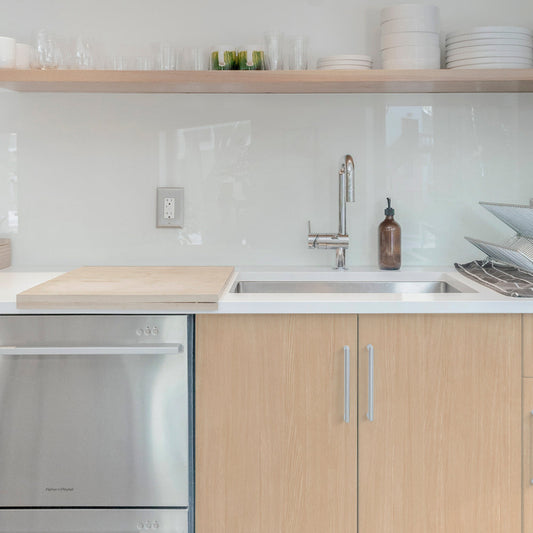 貼ってはがせる シール壁紙 「Hatte me! (ハッテミー)」 リメイクシート ウッド 柾目 (65cm×2.6mサイズ) MMCB-02 / チェリーブラウン/Soft