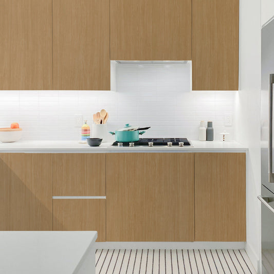 貼ってはがせる シール壁紙 「Hatte me! (ハッテミー)」 リメイクシート ウッド 柾目 (65cm×2.6mサイズ) MMHB-03 / ハニーブラウン/Medium