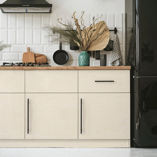 貼ってはがせる シール壁紙 「Hatte me! (ハッテミー)」 リメイクシート ウッド 柾目 (65cm×2.6mサイズ) MMMN-01 / モノトーン/White Honey