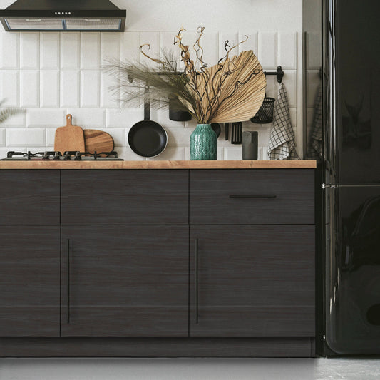 貼ってはがせる シール壁紙 「Hatte me! (ハッテミー)」 リメイクシート ウッド 柾目 (65cm×2.6mサイズ) MMMN-04 / モノトーン/Black