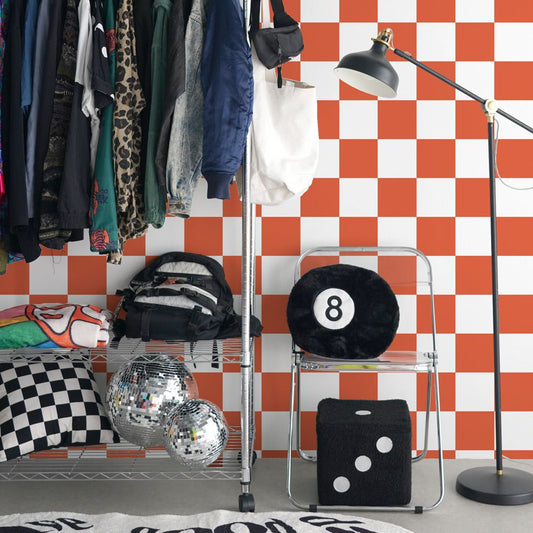 はがせる壁紙 のりなしタイプ What's poppin? チェッカー L (49cm×2.5mサイズ) レッド