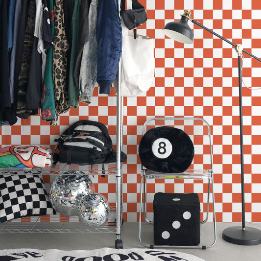 はがせる壁紙 のりなしタイプ What's poppin? チェッカー S (49cm×2.5mサイズ) レッド