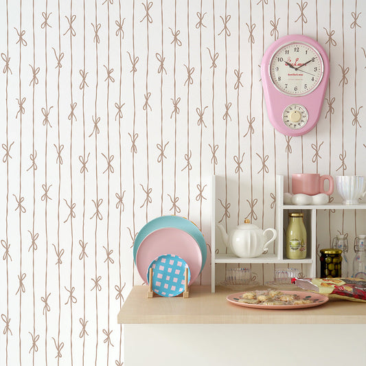 はがせる壁紙 のりなしタイプ What's poppin? リボンストライプ ナチュラル (49cm×3mサイズ) モカ