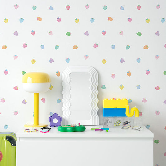 貼りやすいフリース壁紙 のりなしタイプ What's poppin? ストロベリードロップ レインボーベリー / ホワイト