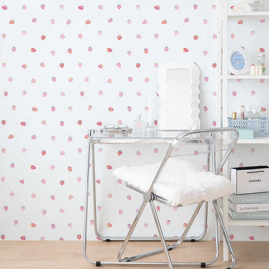 貼りやすいフリース壁紙 のりなしタイプ What's poppin? ストロベリードロップ ミックスベリー / ブルー