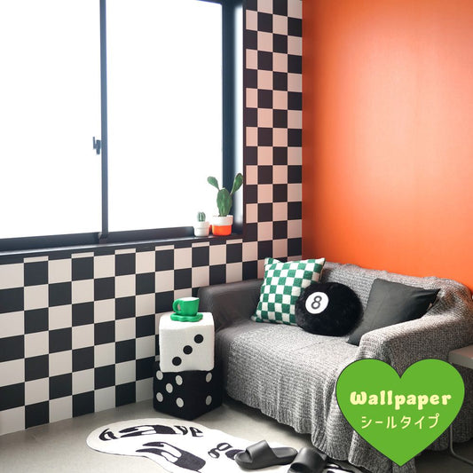 はがせる壁紙 シールタイプ What's poppin? チェッカー L (49cm×2.5mサイズ) ブラック