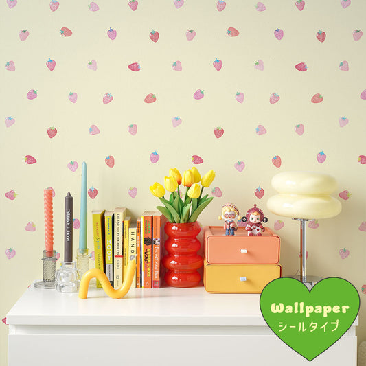 はがせるフリース壁紙 シールタイプ What's poppin? ストロベリードロップ ミックスベリー / イエロー