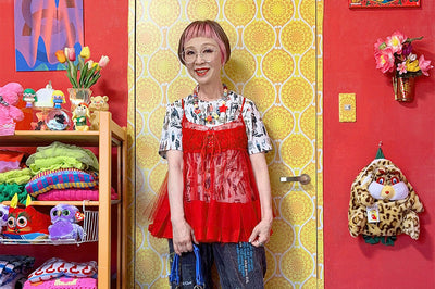 【壁紙と私】SNS撮影の背景を壁紙とペンキで80年代映画のように｜はる。さん篇