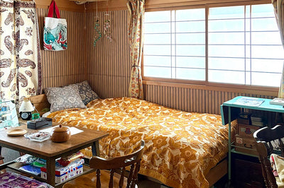 和室の砂壁をどうにかしたい！下地処理なしで貼れる壁紙「ハッタン」