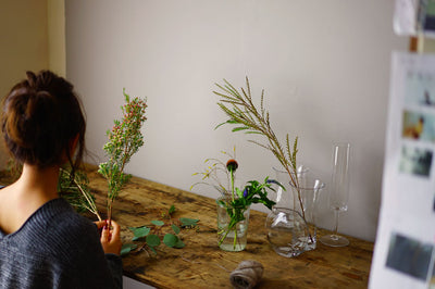 グリーンが映えるシンプルインテリアのすすめ～ナチュラルトーン編～｜水曜日のコラム