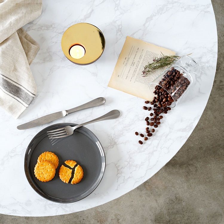 しっかり貼れるリメイクシート