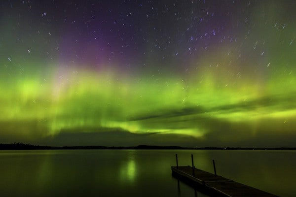 輸入壁紙 カスタム壁紙 PHOTOWALL / Aurora Borealis over Burntside Lake (e24579)