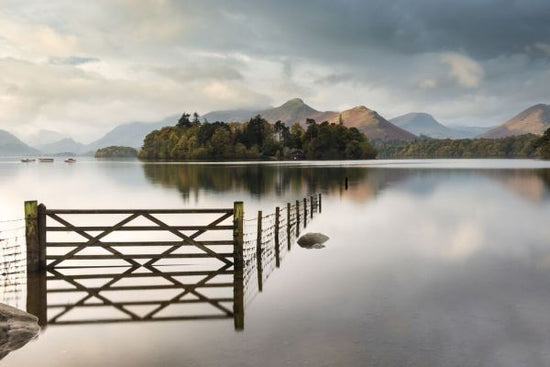 輸入壁紙 カスタム壁紙 PHOTOWALL / Derwent Water and Fence (e332064)