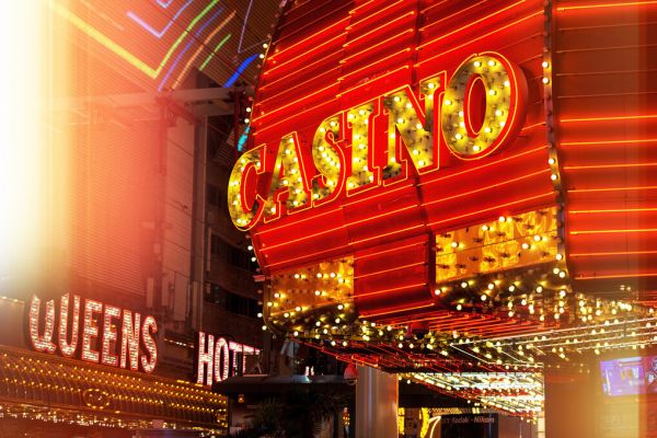 輸入壁紙 カスタム壁紙 PHOTOWALL / Queens Casino (e334318)