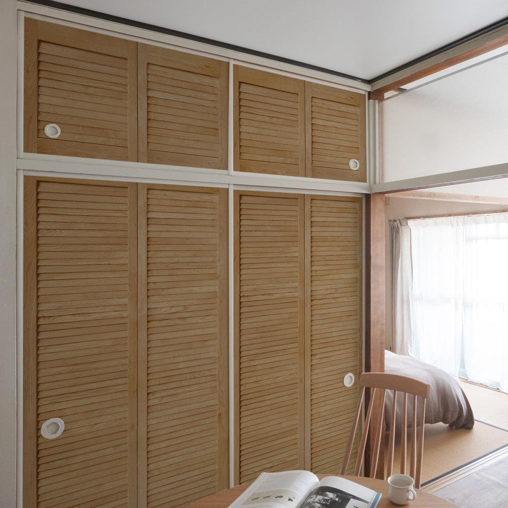 ふすまリメイクシート 消臭シールタイプ 天袋サイズ Louver ミディアム (約60cm×94cm)