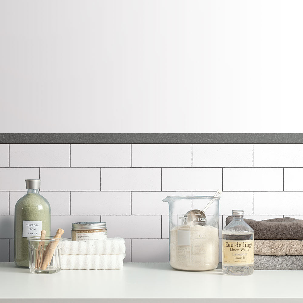 水はね防止シート シンプルタイル tile01 ホワイト MBS-NA08（25cm×1.3m）貼ってはがせる　Hatte me! (ハッテミー)　横長サイズ