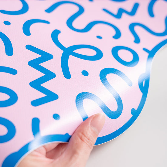 水はね防止シート What's poppin? WIGGLE WAVE ブルー×ピンク MBS-WP08（25cm×1.3m）