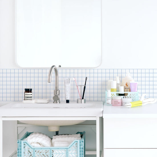 水はね防止シート What's poppin? ミニスクエアタイル ライトブルー MBS-WP20（25cm×1.3m）