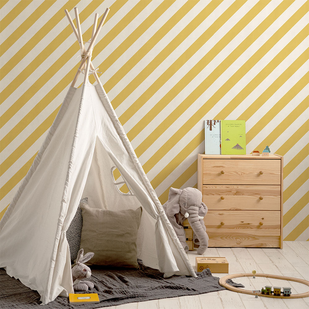 はがせる壁紙 のりなしタイプ キャンディストライプC (49cm×3mサイズ) NKH-CSC01 イエロー