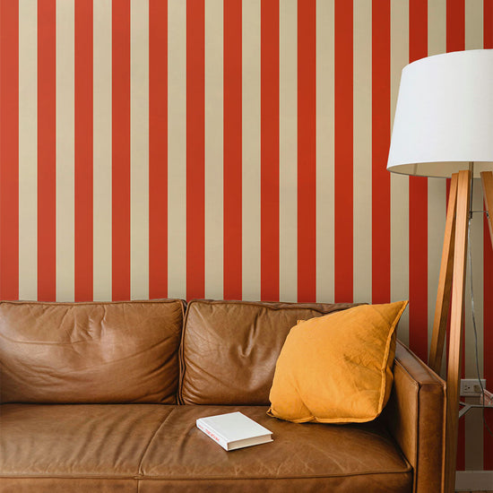 はがせる壁紙 のりなしタイプ ロンドンストライプW4 (49cm×2.5mサイズ) NKH-LS409 レッド×ベージュ