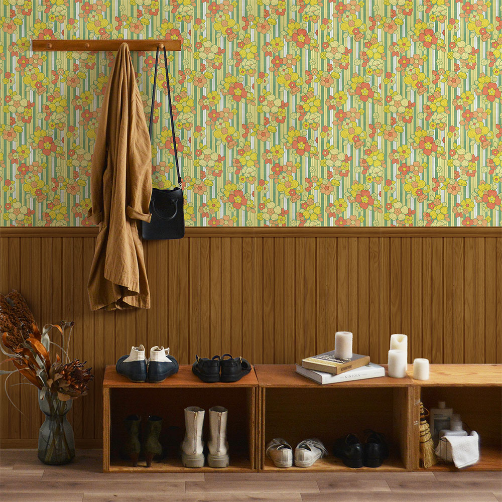 昭和レトロな花柄とウッドパネル