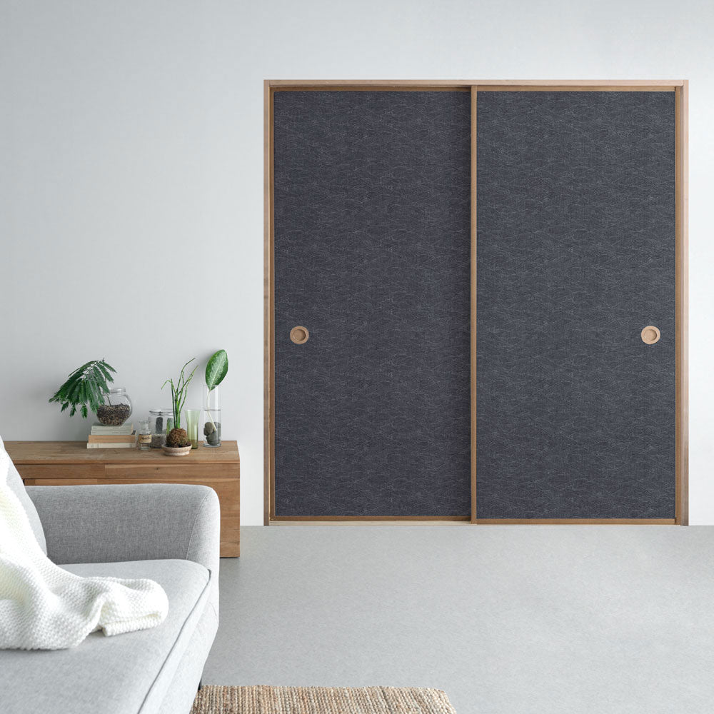 ふすまリメイクシート 消臭シールタイプ 和柄 藍染波紋 錆鼠 (約185cm×94cm)