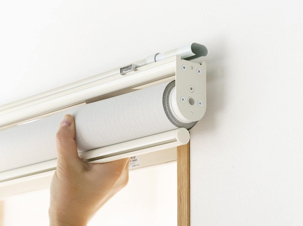 カーテンレールへの取り付け