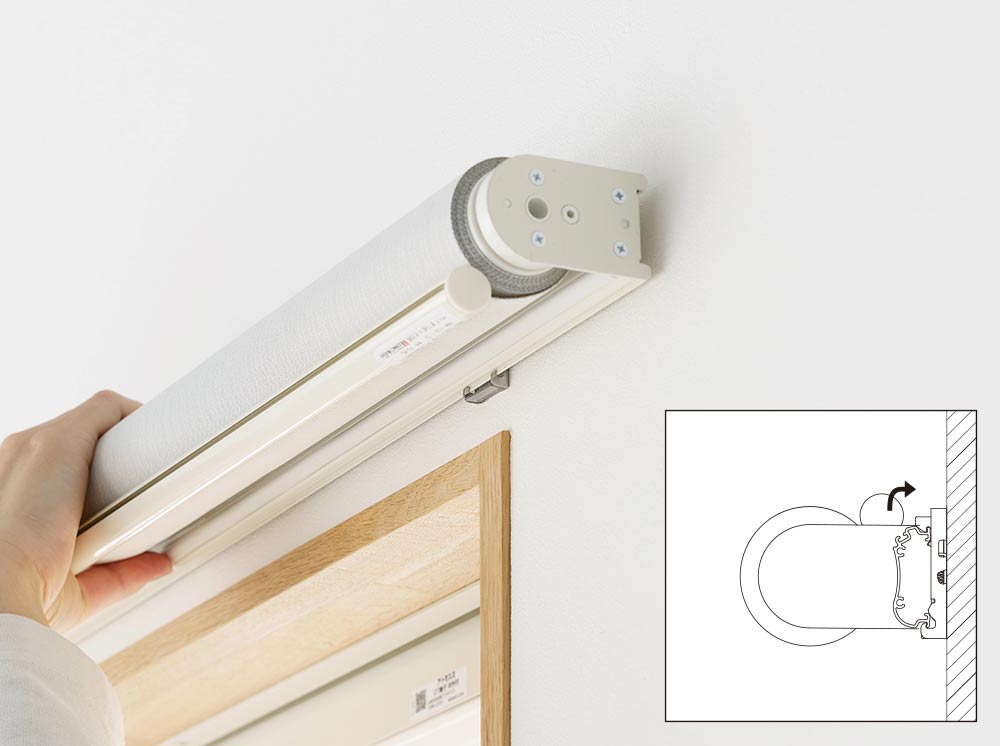 ロールスクリーン　取り付け02