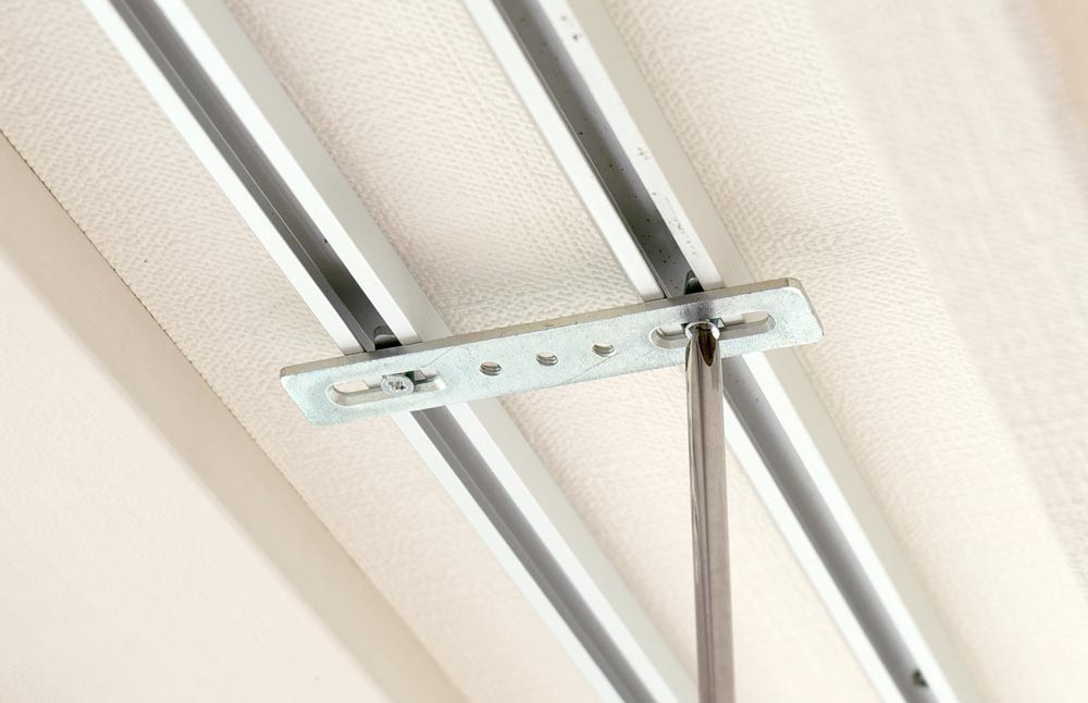 バーチカルブラインド 取り付け方法 カーテンレール取り付け金具で取り付ける