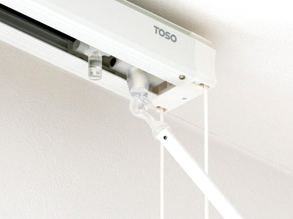 バーチカルブラインド 取り付け方法 操作バトンを取り付ける