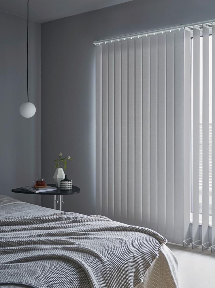 バーチカルブラインドの生地 ベース壁紙 グレー