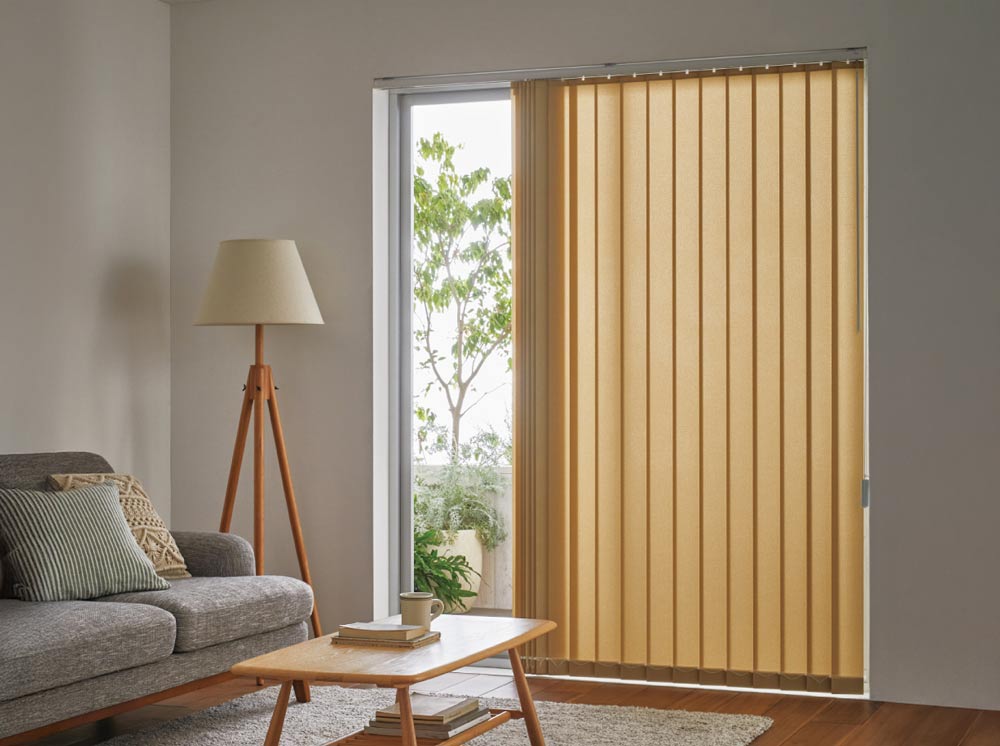 窓枠内に取り付ける