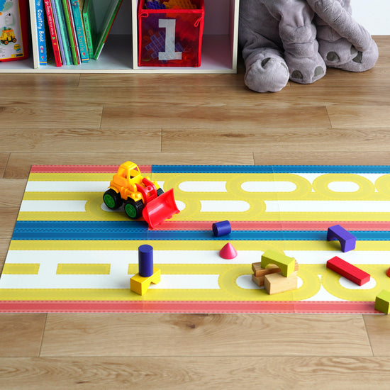 貼ってはがせる クッションフロアタイル WALL-RAIL SHUPOY シュポーイ（イエロー） Mサイズ 施工画像