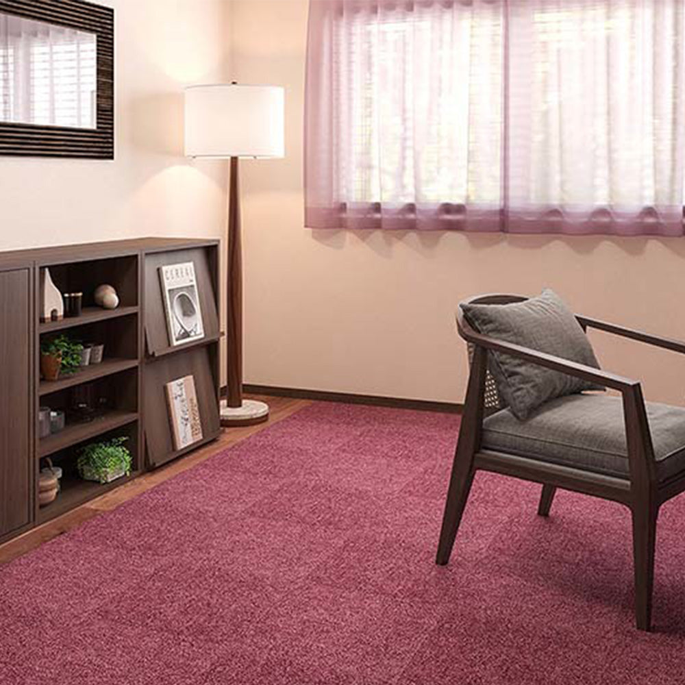 洗えるタイルカーペット サンゲツ  STYLE KIT+ BRIGHT 【1ケース(10枚入)単位で販売】 KIT-1654 ルビー 吸着タイプ 床暖房対応 消臭