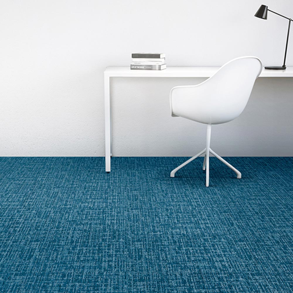 業務用タイルカーペット サンゲツ NT700 NTH-840シリーズ CHAMBRAY SQUARE シャンブレー・スクエア 【1ケース（20枚）単位】 NTH-84013 のりなし 重歩行 制電 土足OK オフィス