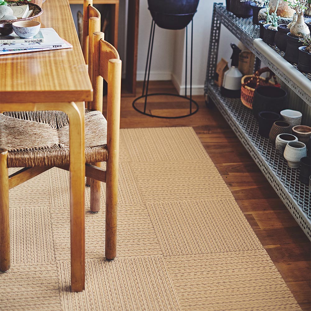 洗えるタイルカーペット 東リ ファブリックフロア アタック950NE ソフトループネオ 【1ケース(10枚入)単位で販売】 AK9555 キャラメルクリーム 吸着タイプ 床暖房対応