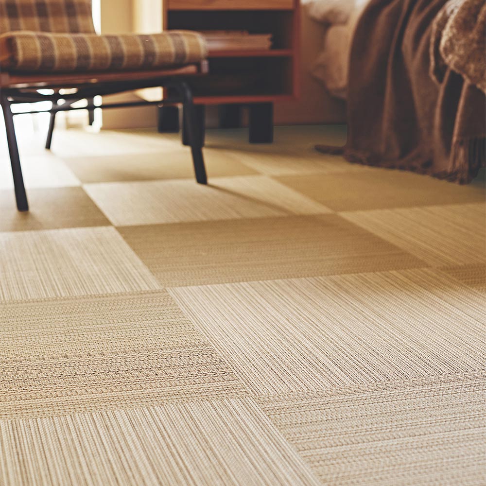 洗えるタイルカーペット 東リ ファブリックフロア テキスタイルフロア7000 涼織 【1ケース(10枚入)単位で販売】 FF7002 しろちゃ 吸着タイプ 床暖房対応