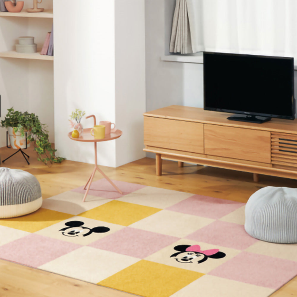 洗えるタイルカーペット サンゲツ  STYLE KIT+ <DISNEY> 【1枚単位で販売】 KIT-1672 ミニー 吸着タイプ 床暖房対応 消臭