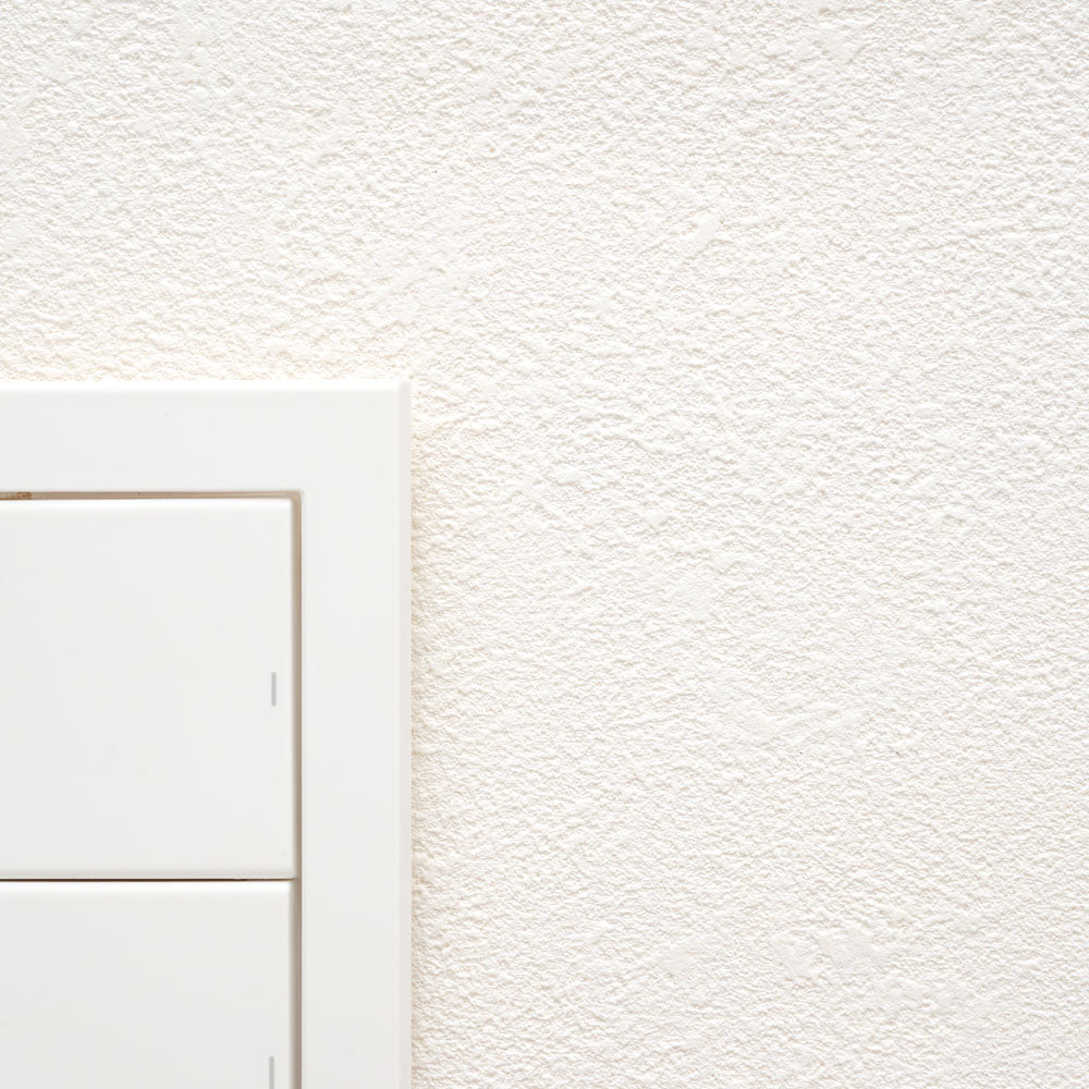 生のり付き【15mパック】お買い得 国産壁紙 クロス / サンゲツ / 白の吹き付け調 SP-2501