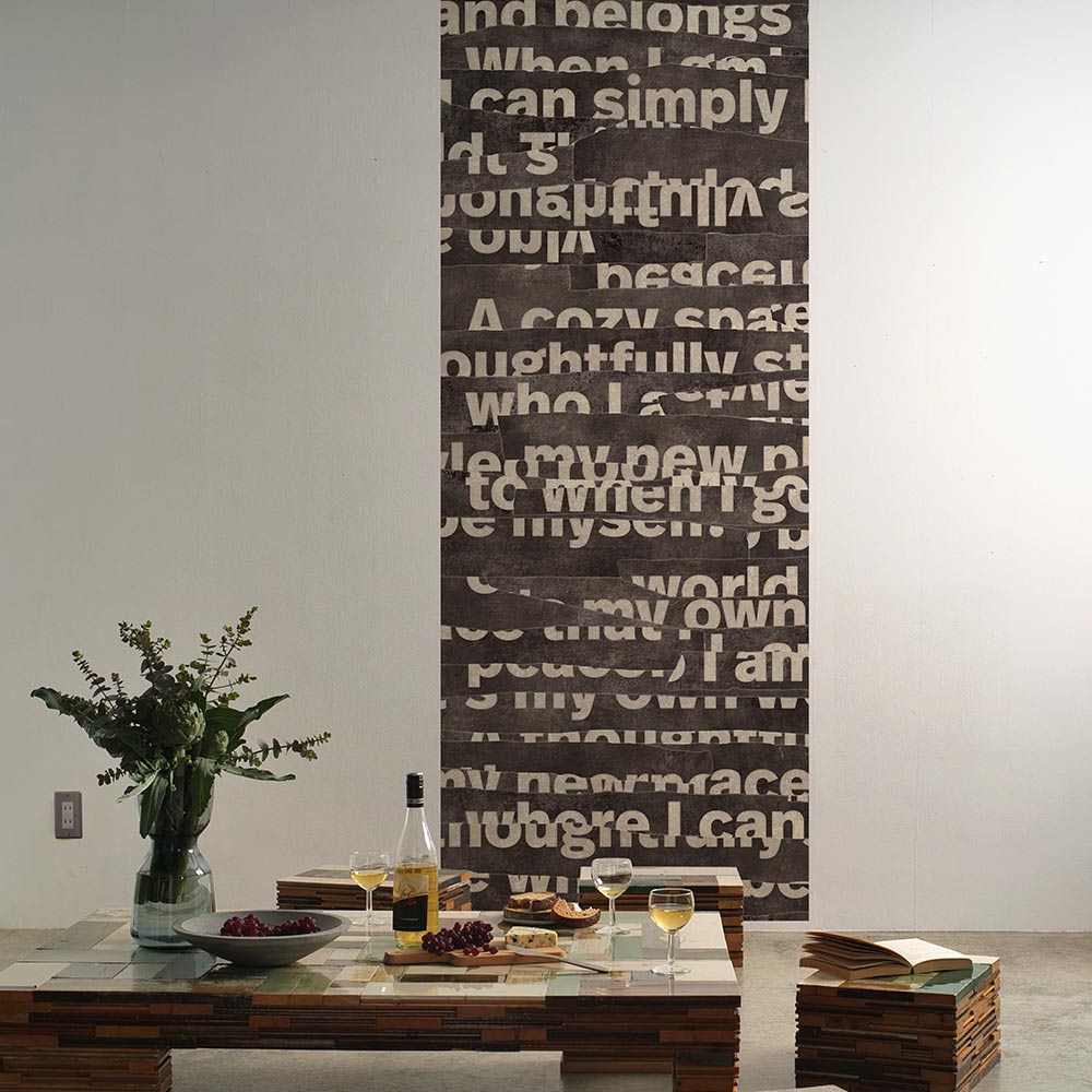 はがせるミューラル壁紙 のりなし WALLN レイヤードタイポグラフィ NKH-LT02 ブラック