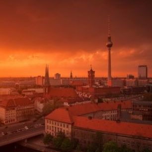 輸入壁紙 カスタム壁紙 PHOTOWALL / Berlin Skyline City Panorama with Sunset (e22805)