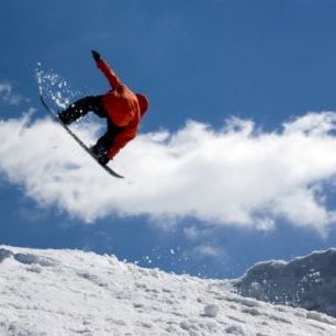 輸入壁紙 カスタム壁紙 PHOTOWALL / Snowboard Jump from Ramp (e23217)