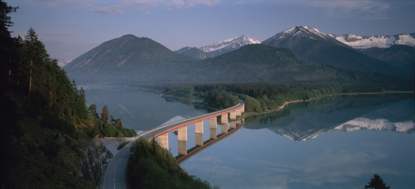 輸入壁紙 カスタム壁紙 PHOTOWALL / Bridge over Lake Sylvenstein (e23512)