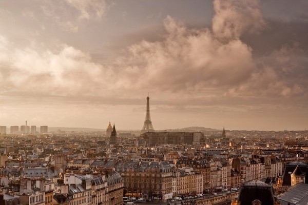 輸入壁紙 カスタム壁紙 PHOTOWALL / Soft Clouds Sweeping by Paris (e24154)