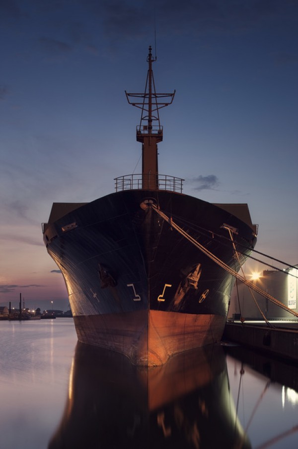 輸入壁紙 カスタム壁紙 PHOTOWALL / Ship in Eastern Harbor, Malmo Sweden (e40567)