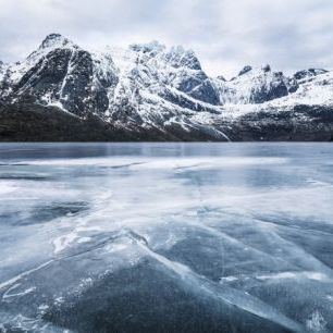 輸入壁紙 カスタム壁紙 PHOTOWALL / Frozen Water and Mountain Range (e30681)