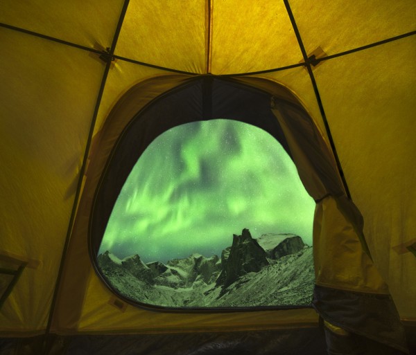 輸入壁紙 カスタム壁紙 PHOTOWALL / Aurora Borealis Seen from Tent, Alaska (e31087)