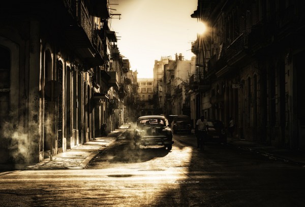 輸入壁紙 カスタム壁紙 PHOTOWALL / Mystic Morning in Havana (e310035)