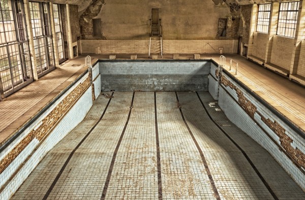 輸入壁紙 カスタム壁紙 PHOTOWALL / Abandoned Swimming Pool (e310141)